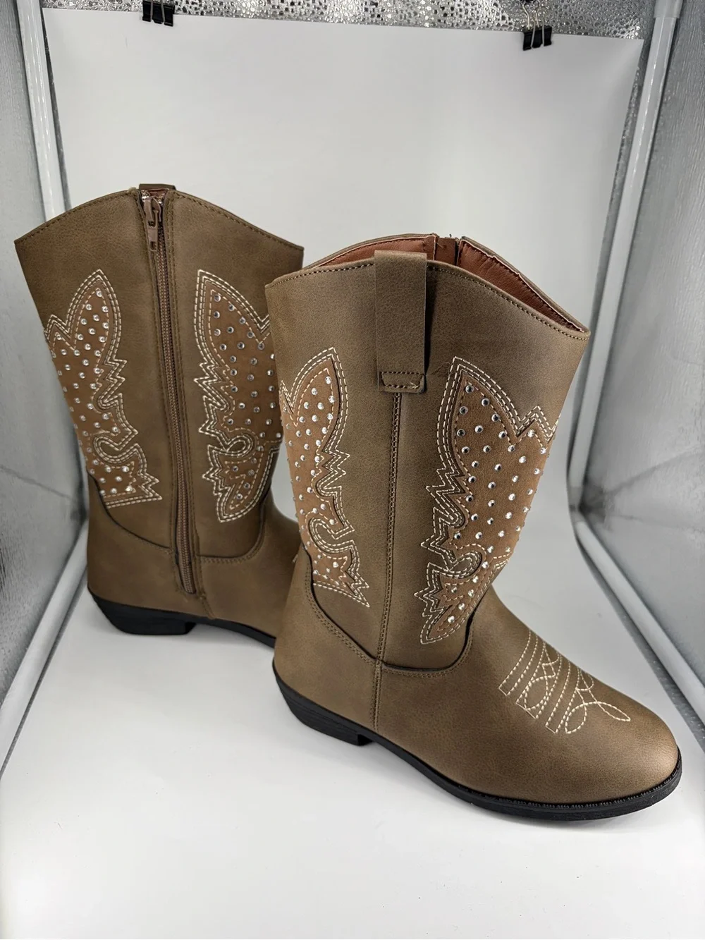 Kensie Girl cowgirl zip up boots with rhinestones. Size 4 girls